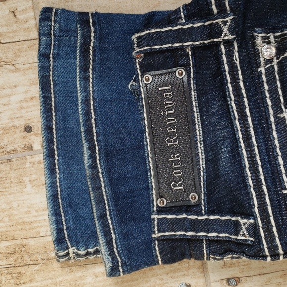 Rock Revival Jeans - Picture 9 of 9